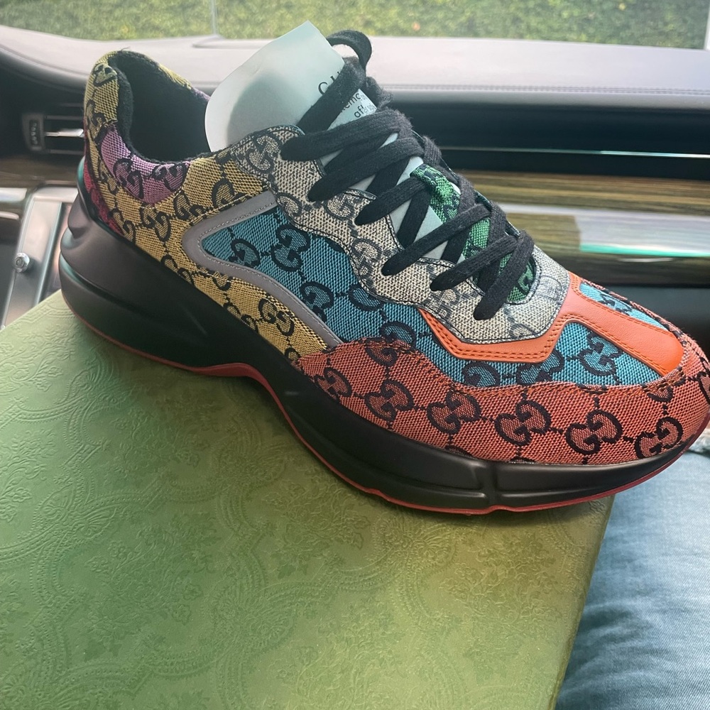Gucci size 11